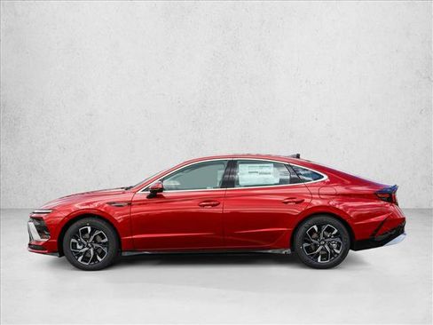 Certified 2025 Hyundai Sonata SEL image 8