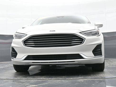 Used 2020 Ford Fusion SEL image 38