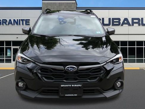 Used 2024 Subaru Crosstrek 2.0i Premium image 5