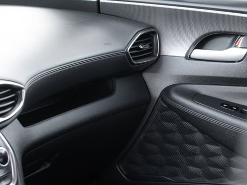 Used 2020 Hyundai Santa Fe SEL image 15