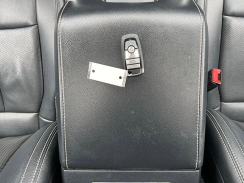 Used 2022 Ford F250 Lariat w/ Lariat Ultimate Package image 40