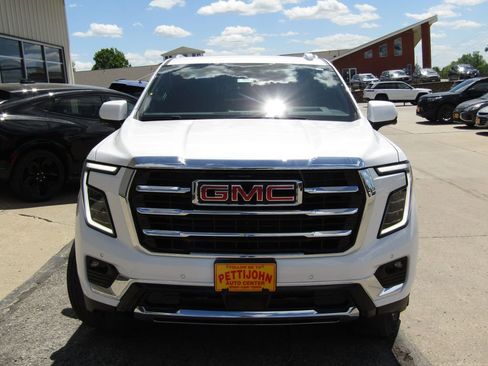 New 2026 GMC Yukon Elevation AWD/4WD image 13