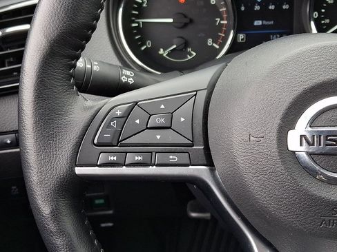 Certified 2021 Nissan Rogue Sport SV w/ Technology Package image 19