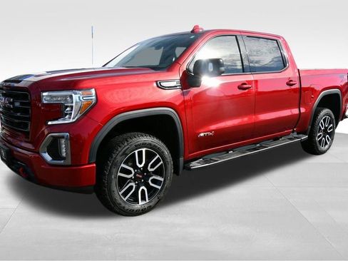 Used 2021 GMC Sierra 1500 AT4 w/ AT4 Preferred Package AWD/4WD image 2