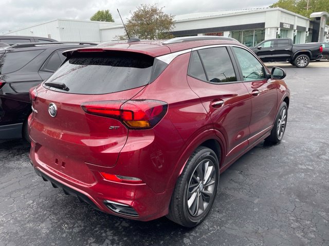 Used 2023 Buick Encore GX Select w/ Sport Touring Package FWD image 4