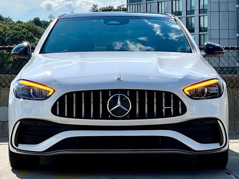 Used 2023 Mercedes-Benz C 43 AMG 4MATIC Sedan image 3