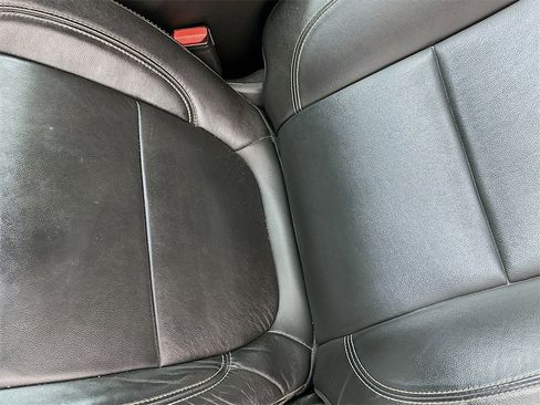 Used 2021 Chevrolet Traverse RS image 20