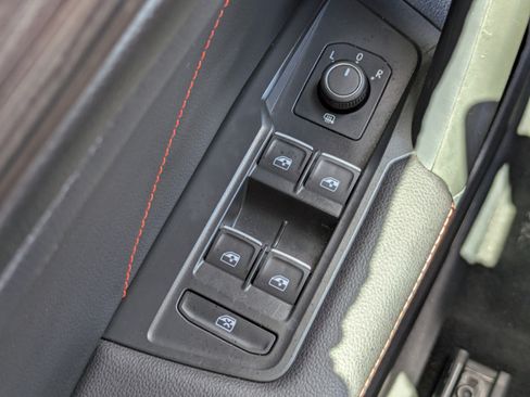Used 2024 Volkswagen Tiguan Wolfsburg Edition AWD/4WD image 22