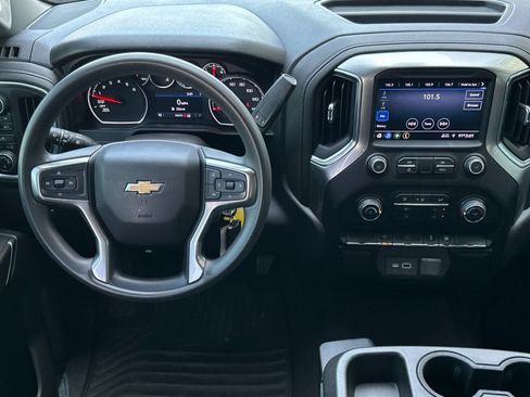 Used 2020 Chevrolet Silverado 1500 LT AWD/4WD image 13