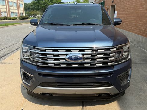 Used 2019 Ford Expedition Limited w/ Equipment Group 302A AWD/4WD image 2