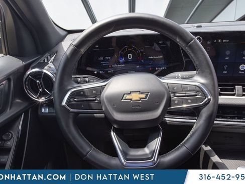 Used 2025 Chevrolet Equinox LT w/ Convenience Package II AWD/4WD image 5