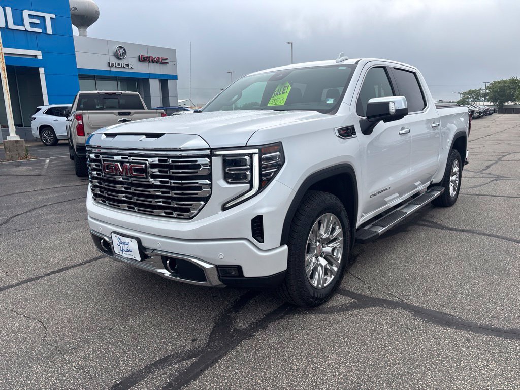 Used 2023 GMC Sierra 1500 Denali w/ Technology Package AWD/4WD image 1