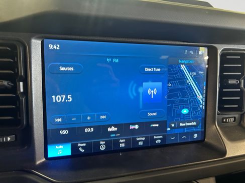 Certified 2025 Ford Bronco Badlands AWD/4WD image 18