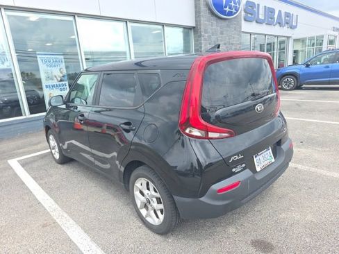 Used 2020 Kia Soul S FWD image 2