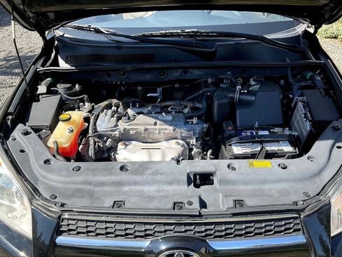 Used 2009 Toyota RAV4 Limited FWD image 28
