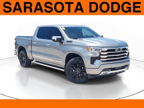 Used 2024 Chevrolet Silverado 1500 High Country w/ Technology Package AWD/4WD image 1