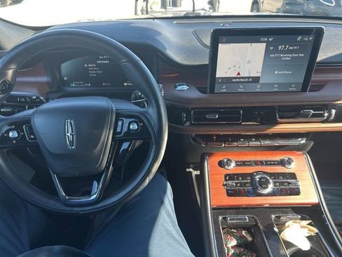 Used 2022 Lincoln Aviator Reserve w/ Equipment Group 201A image 9