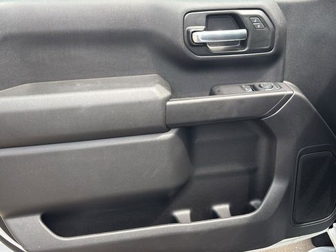 Certified 2025 Chevrolet Silverado 1500 W/T RWD image 15