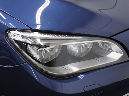 Used 2015 BMW ALPINA B7 xDrive LWB AWD/4WD image 9