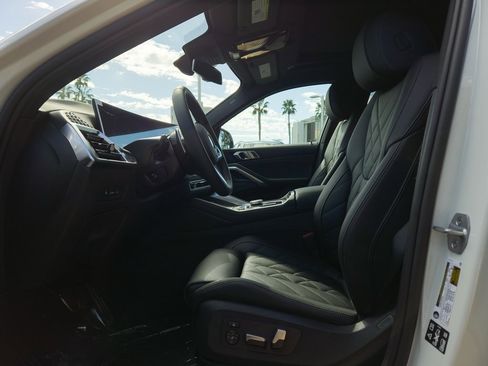 New 2026 BMW X6 xDrive40i w/ Premium Package image 10