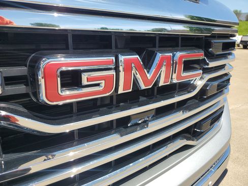 Used 2025 GMC Sierra 1500 SLT w/ SLT Premium Plus Package AWD/4WD image 38