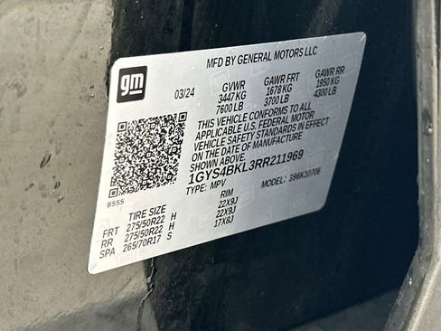 Certified 2024 Cadillac Escalade Premium Luxury image 30