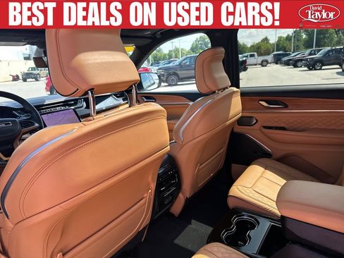 Used 2025 Jeep Grand Cherokee L Summit AWD/4WD image 23