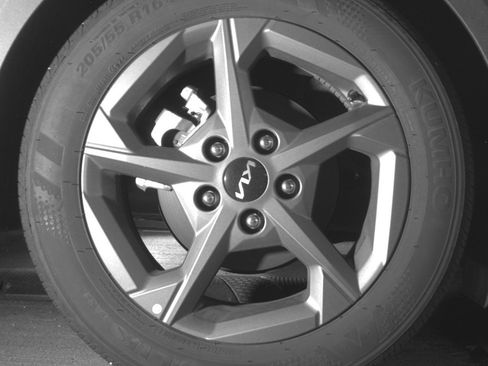 Used 2025 Kia K4 LXS image 15