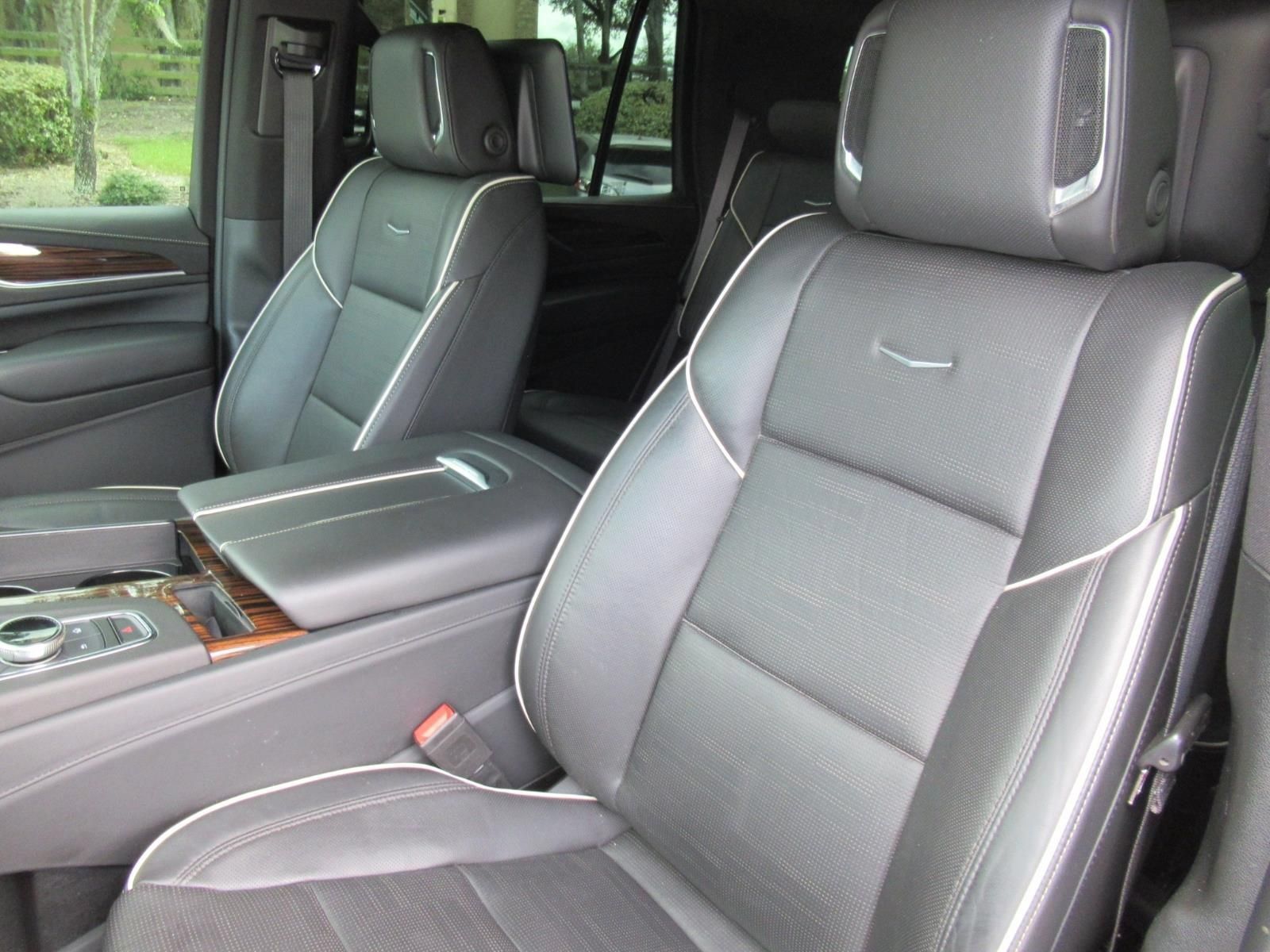 Used 2023 Cadillac Escalade Premium Luxury w/ LPO, Radiant Package AWD/4WD image 21
