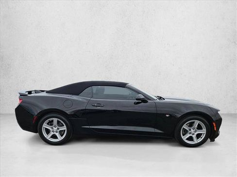 Used 2016 Chevrolet Camaro LT RWD image 7
