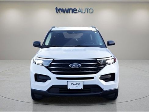 Used 2021 Ford Explorer XLT image 9