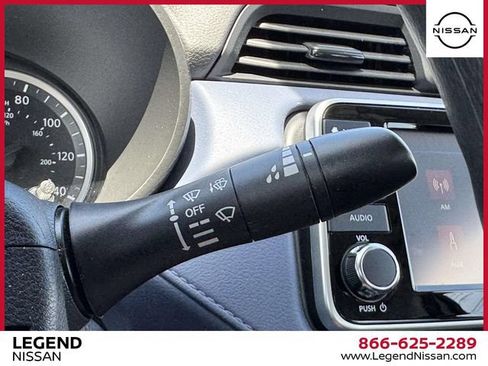Used 2023 Nissan Versa SV FWD image 23