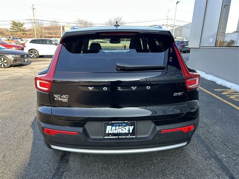Certified 2023 Volvo XC40 B5 Plus w/ Driver Assist Package image 7