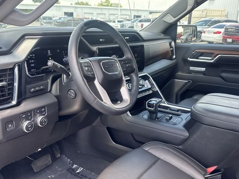 Used 2023 GMC Sierra 1500 Denali AWD/4WD image 7