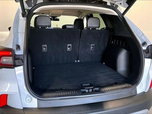 Used 2025 Ford Escape Platinum AWD/4WD image 45