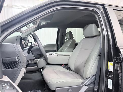 Used 2022 Ford F250 XL w/ STX Appearance Package AWD/4WD image 14