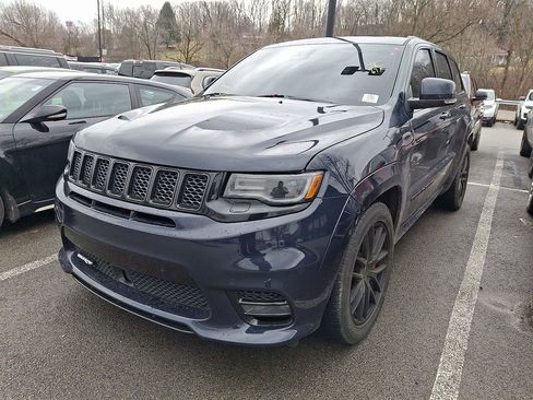 Used 2018 Jeep Grand Cherokee SRT image 3