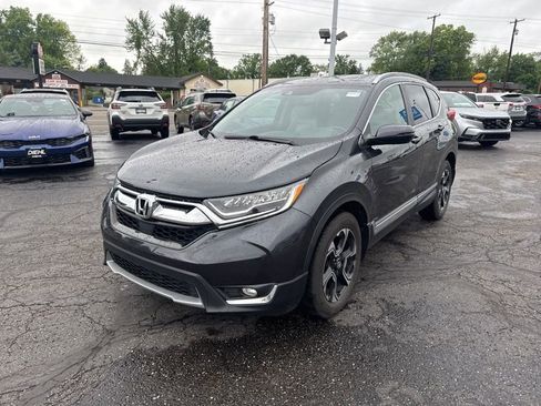 Used 2019 Honda CR-V Touring image 3