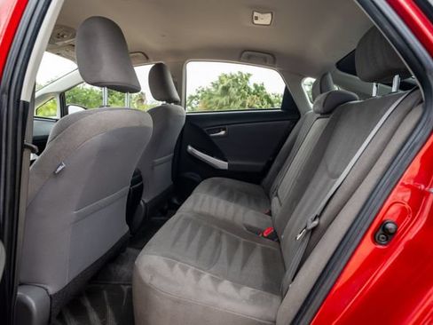 Used 2015 Toyota Prius Three FWD image 9