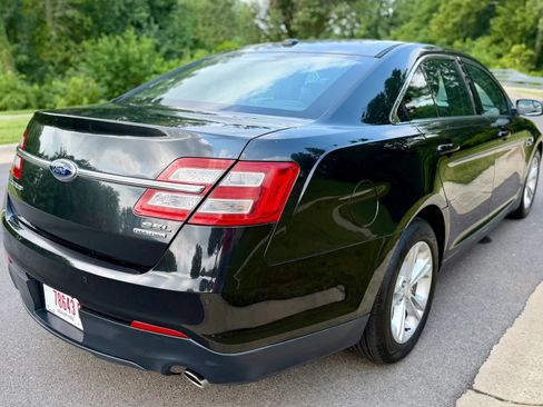 Used 2013 Ford Taurus SEL FWD image 5