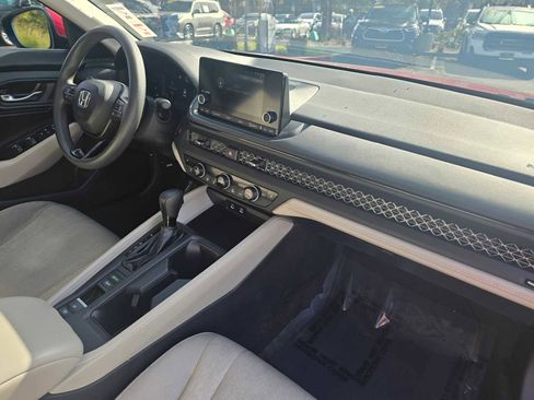 Used 2023 Honda Accord EX image 12