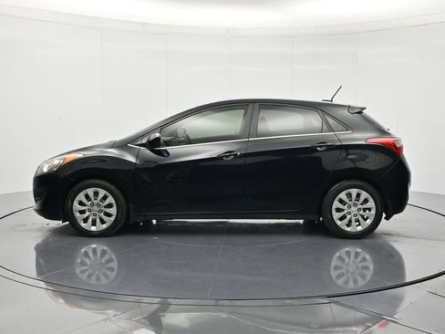Used 2016 Hyundai Elantra GT FWD image 8