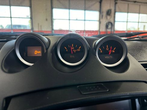 Used 2004 Nissan 350Z Touring w/ Aerodynamics Pkg image 19