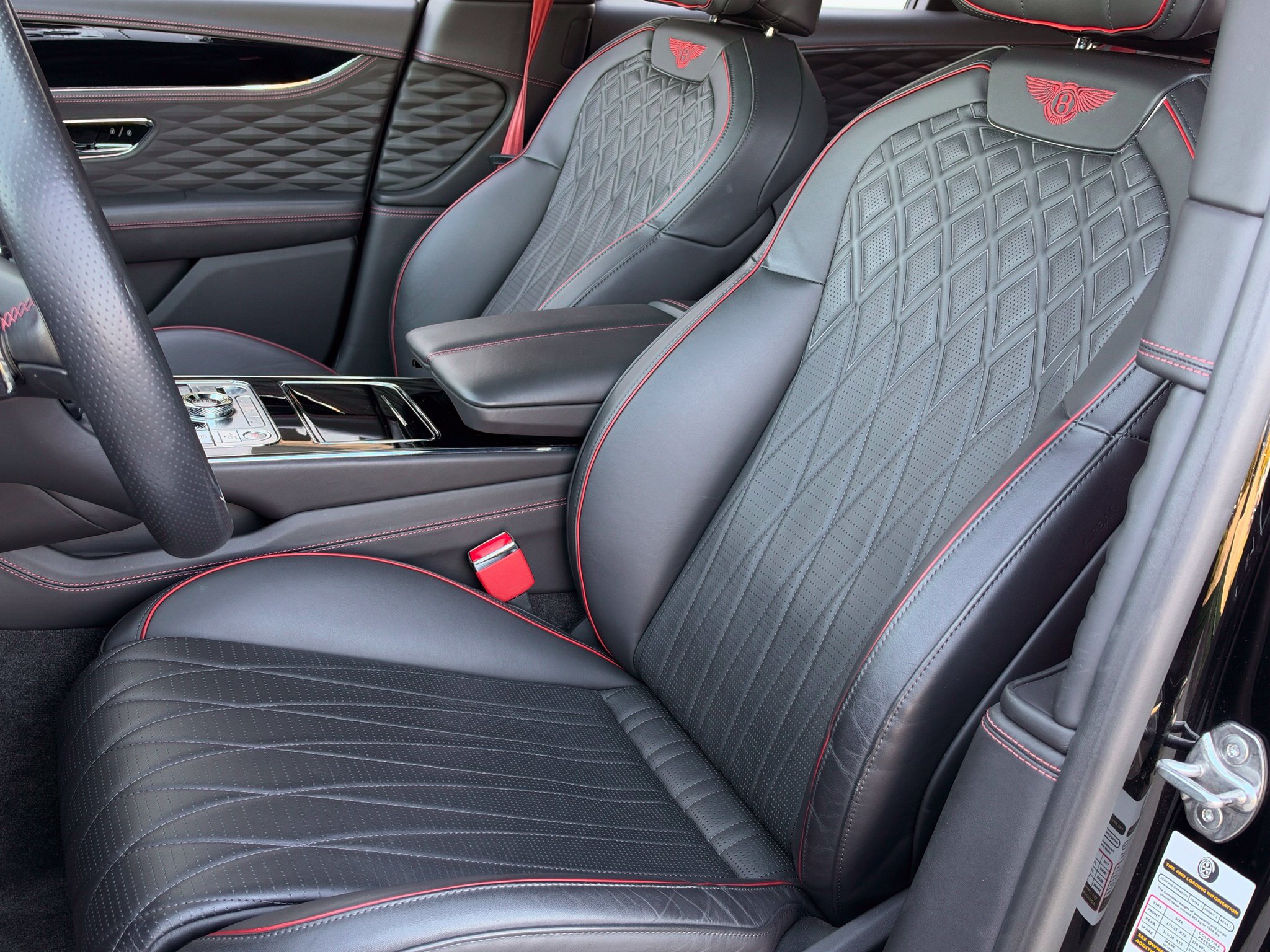 Used 2021 Bentley Flying Spur V8 AWD/4WD image 4