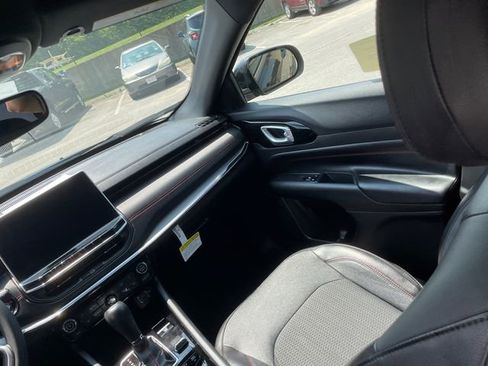 Used 2023 Jeep Compass Trailhawk image 24