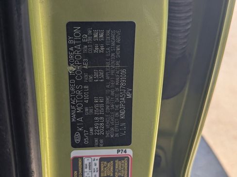 Used 2018 Kia Soul + image 31