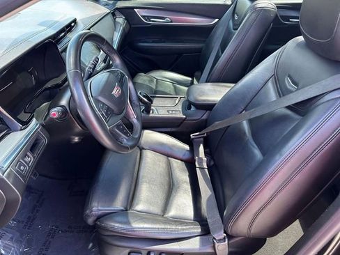 Used 2017 Cadillac XT5 Luxury w/ Driver Awareness Package AWD/4WD image 12