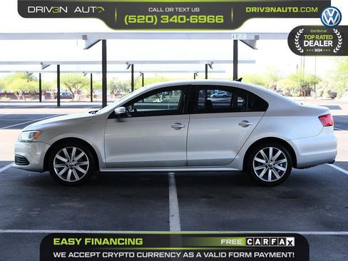 Used 2014 Volkswagen Jetta SE FWD image 4