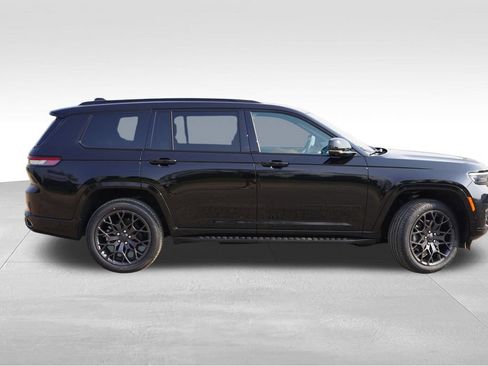 Certified 2025 Jeep Grand Cherokee L Summit AWD/4WD image 3