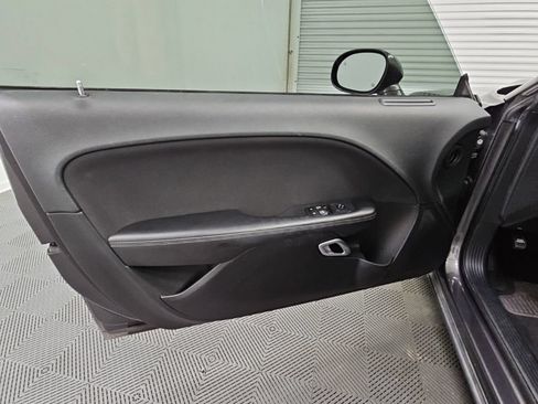 Used 2019 Dodge Challenger R/T w/ Driver Convenience Group RWD image 31